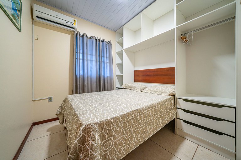#20-T - (Refúgio e Mar) Hospedagem em Canto Grande, Bombinha