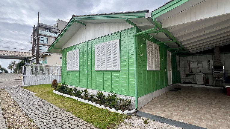Casa 01- Recanto Silveira a 150 metros da Praia