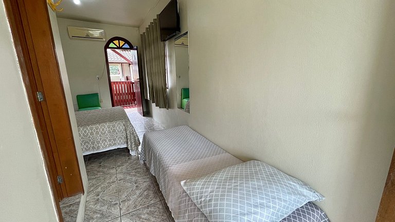 #39-CG - (Refúgio e Mar) Hospedagem em Canto Grande, Bombinh