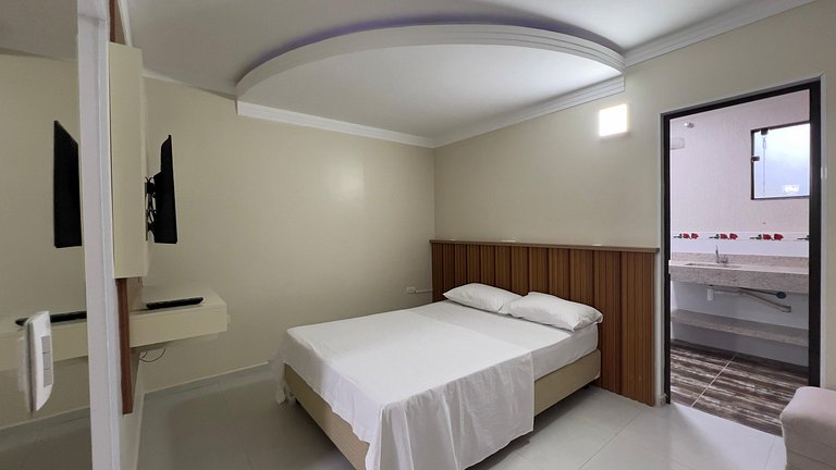 #47-E - (Refúgio e Mar) Hospedagem em Canto Grande, Bombinha